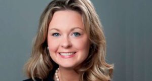 A Travelport contratou a lobista Kelly Kolb