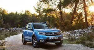 A Dacia apresentou a gama reformulada no Salão de Paris