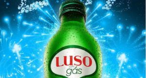 Água do Luso promove a nova garrafa de Luso com Gás