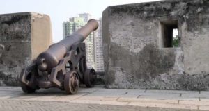 Portugueses em Macau o outro lado da história