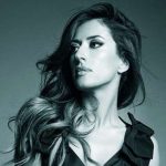Ana Moura inicia 2017 no Top de Vendas com "Moura"