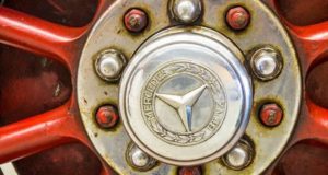 Viaturas seculares dos Bombeiros expostas no Colombo