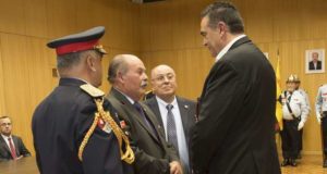 Liga dos Bombeiros distinguiu o Presidente da Câmara de Lagoa