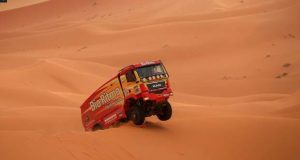 Clip do dia de descanso do Africa Eco Race, prova que termina em Dakar no dia 14 de janeiro