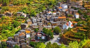 Vilas Portuguesas que guardam memórias e contam histórias