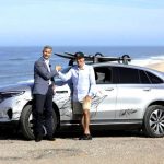 Garrett McNamara recebe primeiro Mercedes EQC