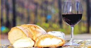 Mercado do Queijo Pão e Vinho em S. Gonçalo Palmela