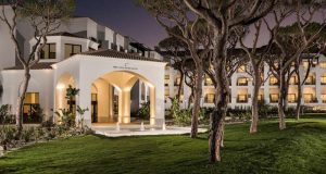 O Pine Cliffs Resort está a recrutar novos talentos