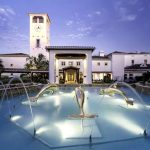 Mercado de Natal no Vila Vita Parc Resort & Spa