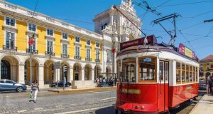 Voluntários na luta contra o cancro em Lisboa