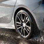 Recomendações para enfrentar estradas molhadas em segurança