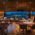 Celebrar a magia de Natal no The Lodge Porto Hotel