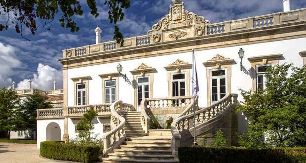 Almoço exclusivo em ambiente histórico na Quinta das Lágrimas